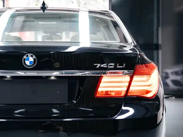 BMW 7 Series 2011