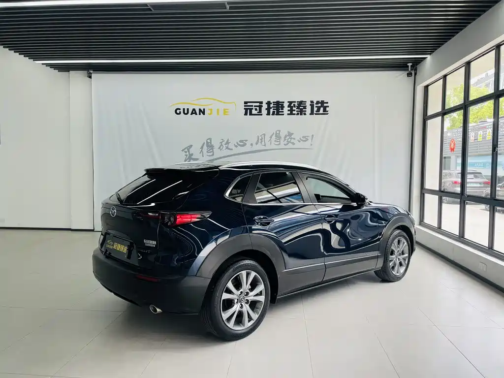 Mazda CX-30 2021 — фото 16