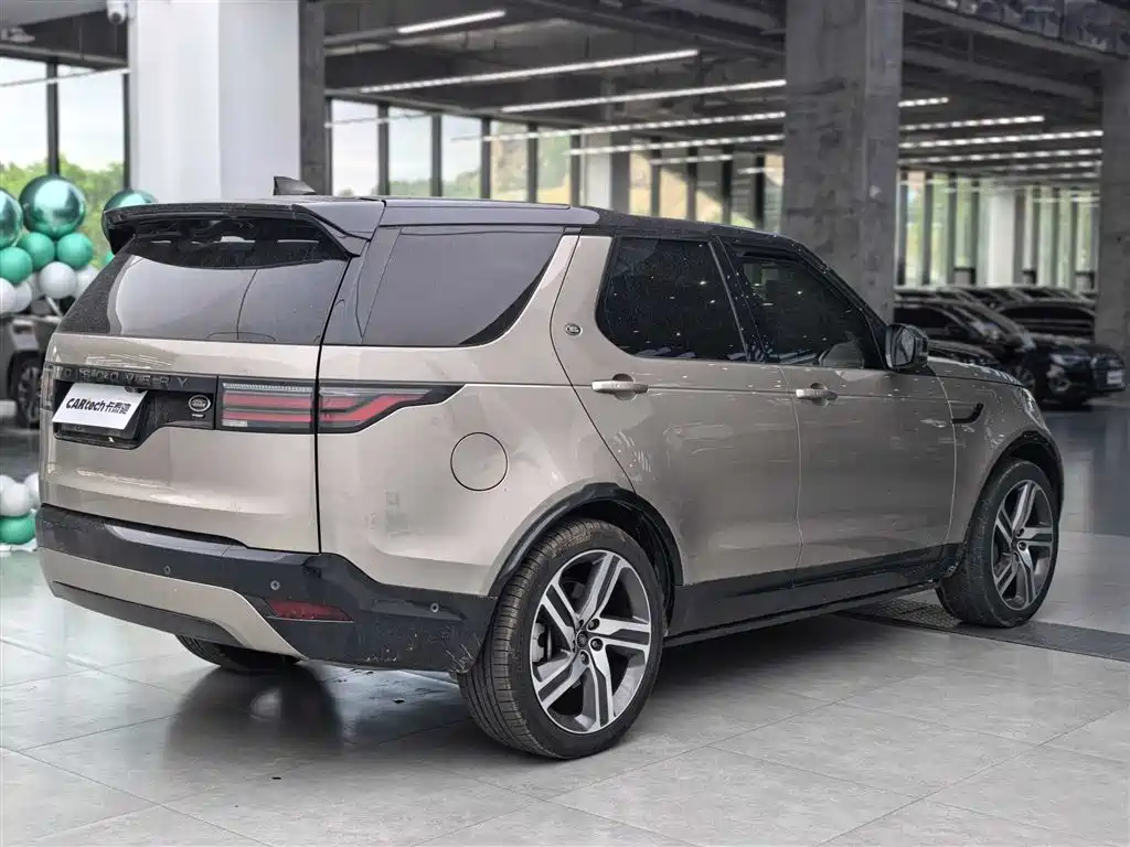 Land Rover Discovery 2021 — фото 2