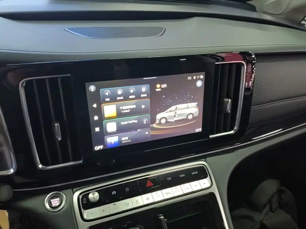 GAC Motor Trumpchi M8 2022 — фото 13