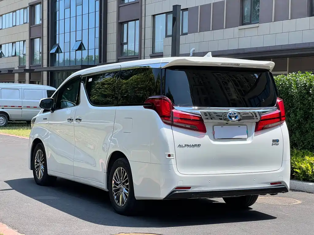 Toyota Alphard 2021 — фото 12