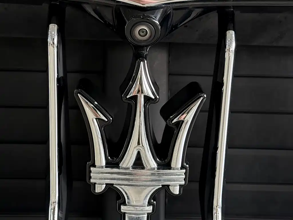 Maserati Levante 2018 — фото 18