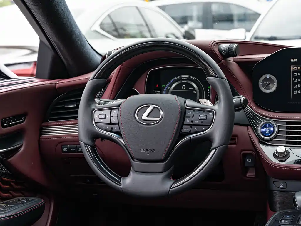 Lexus LS 2022 — фото 14