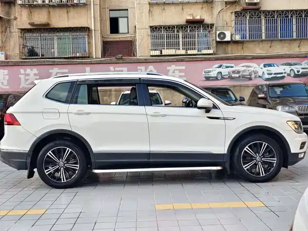 Volkswagen Tiguan L 2021