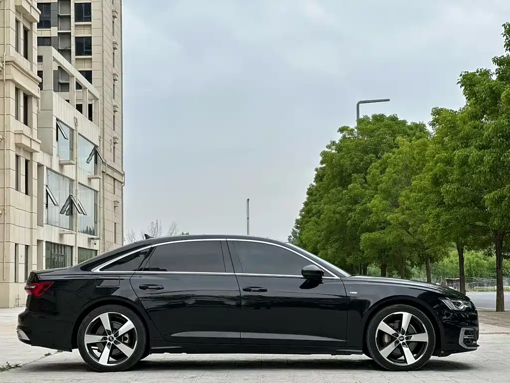 Audi A6L 2022 — фото 9