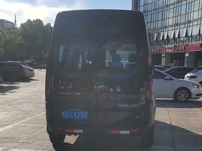Ford Transit 2023