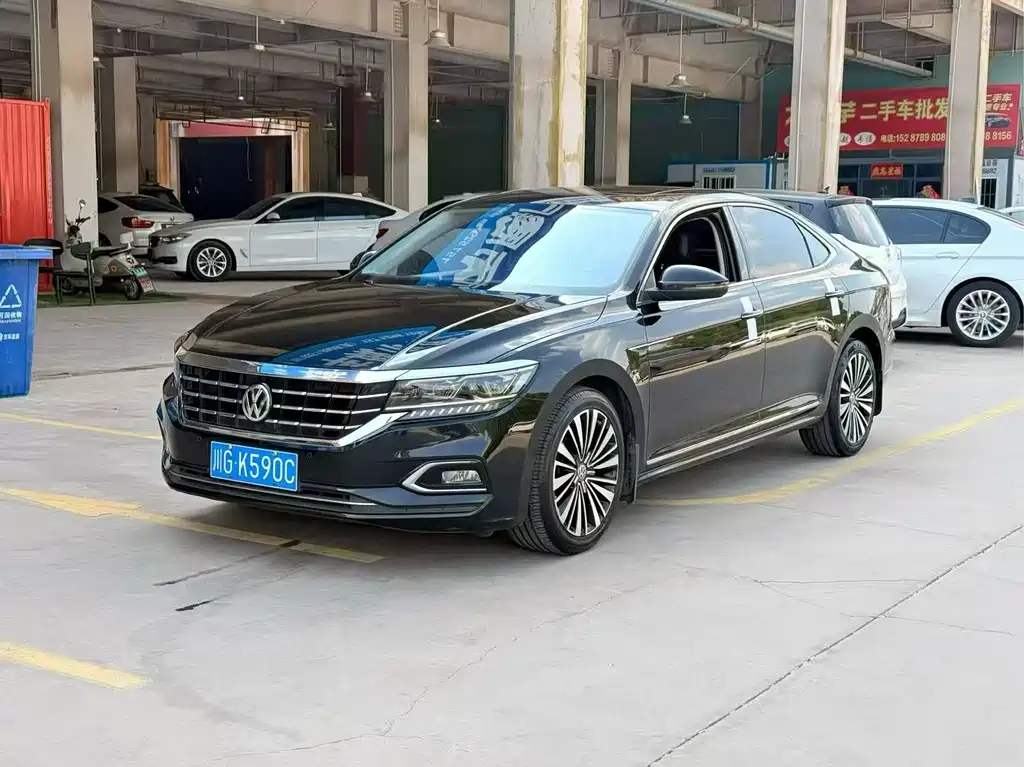 Volkswagen Passat 2020 — фото 1