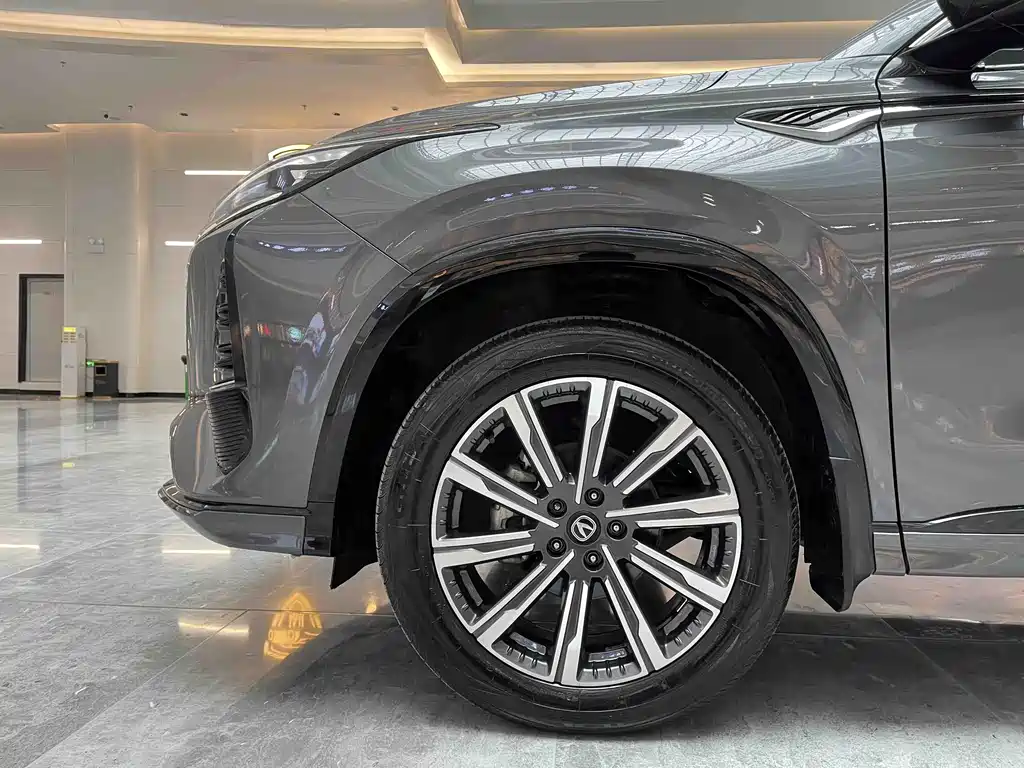 Changan CS75 PLUS 2024 — фото 15