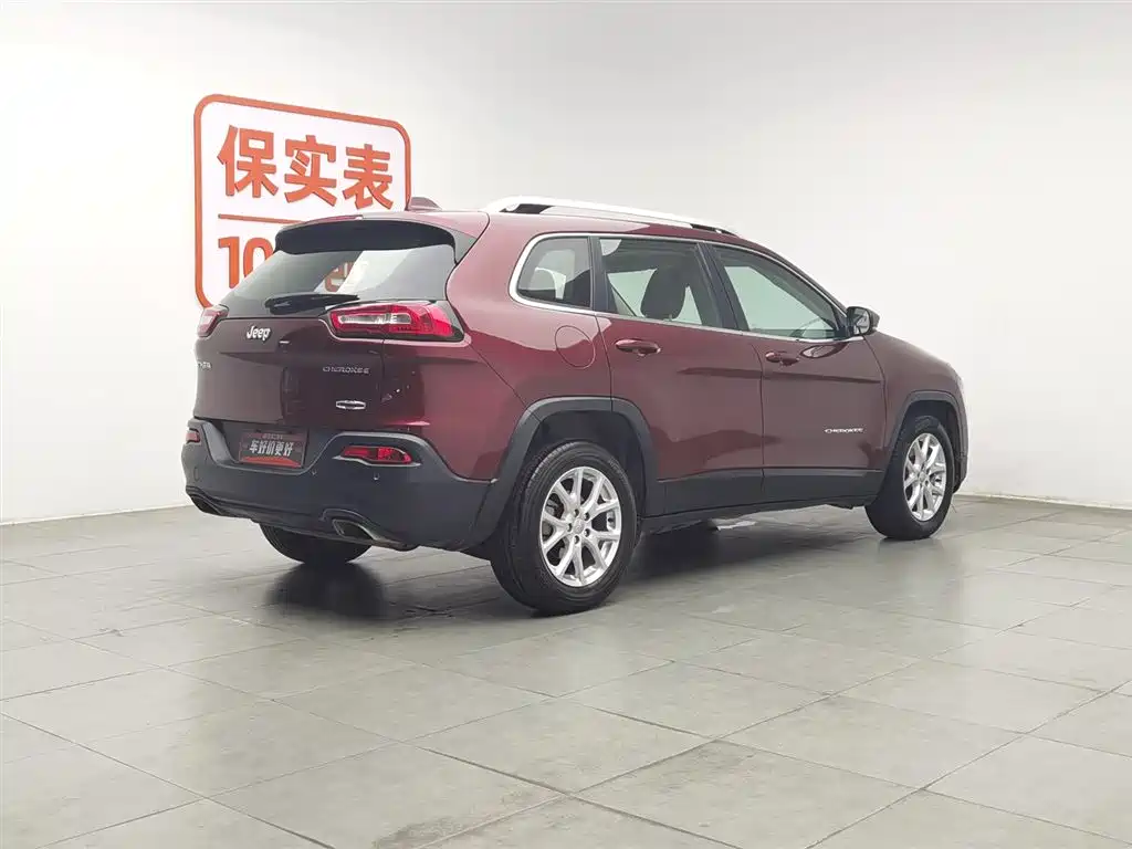 Jeep Cherokee 2015 — фото 2