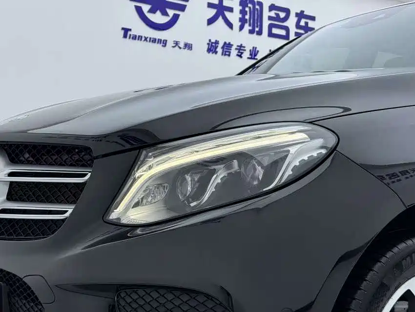 Mercedes-Benz GLE 2019 — фото 13