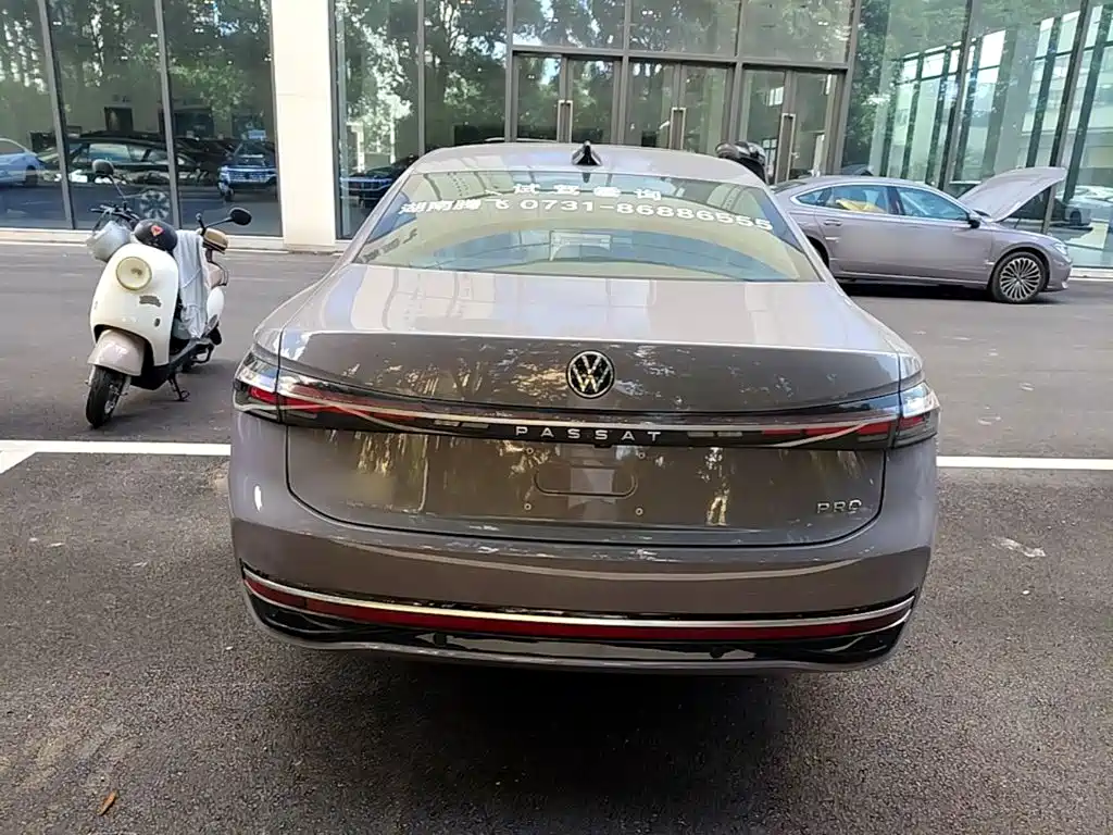 Volkswagen Passat 2024