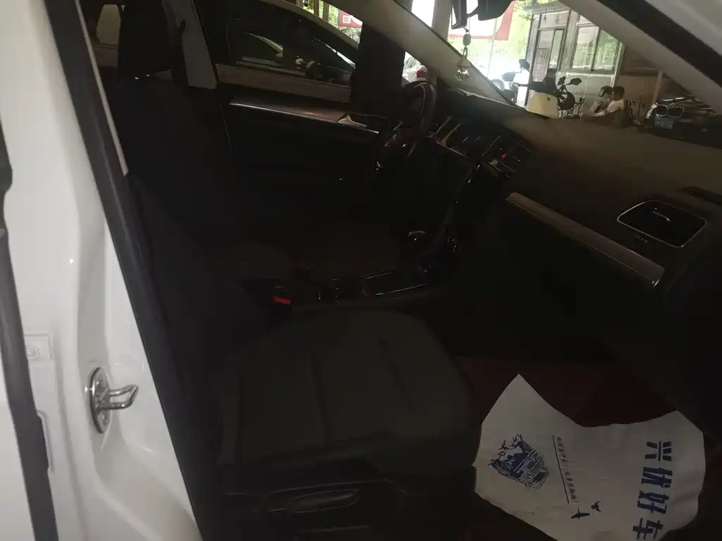 Volkswagen Golf 2020