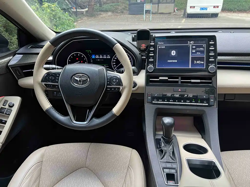 Toyota Avalon 2020 — фото 13
