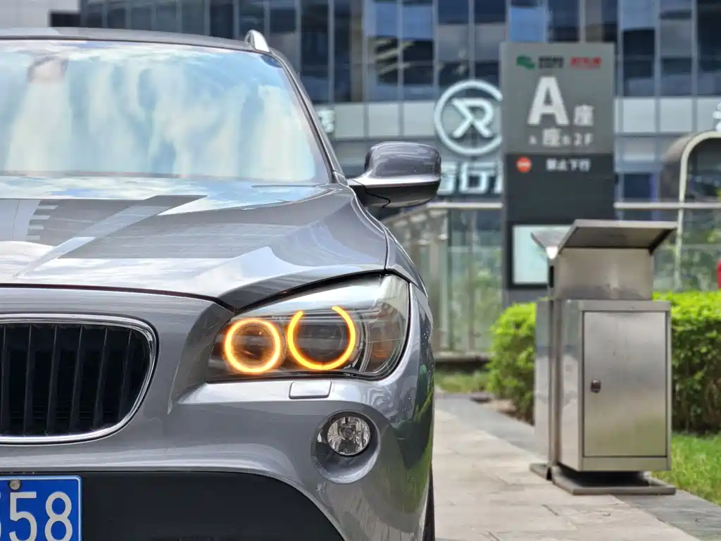 BMW X1 2012 — фото 15