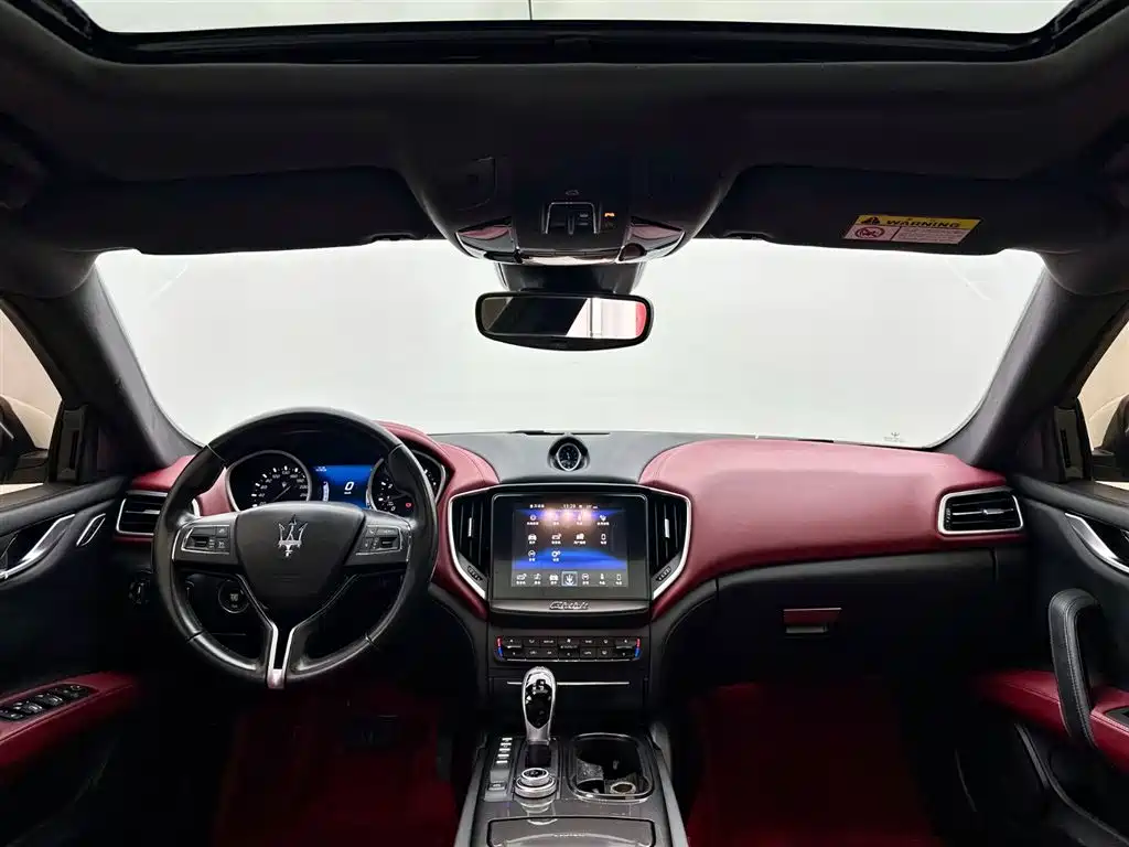 Maserati Ghibli 2018 — фото 8