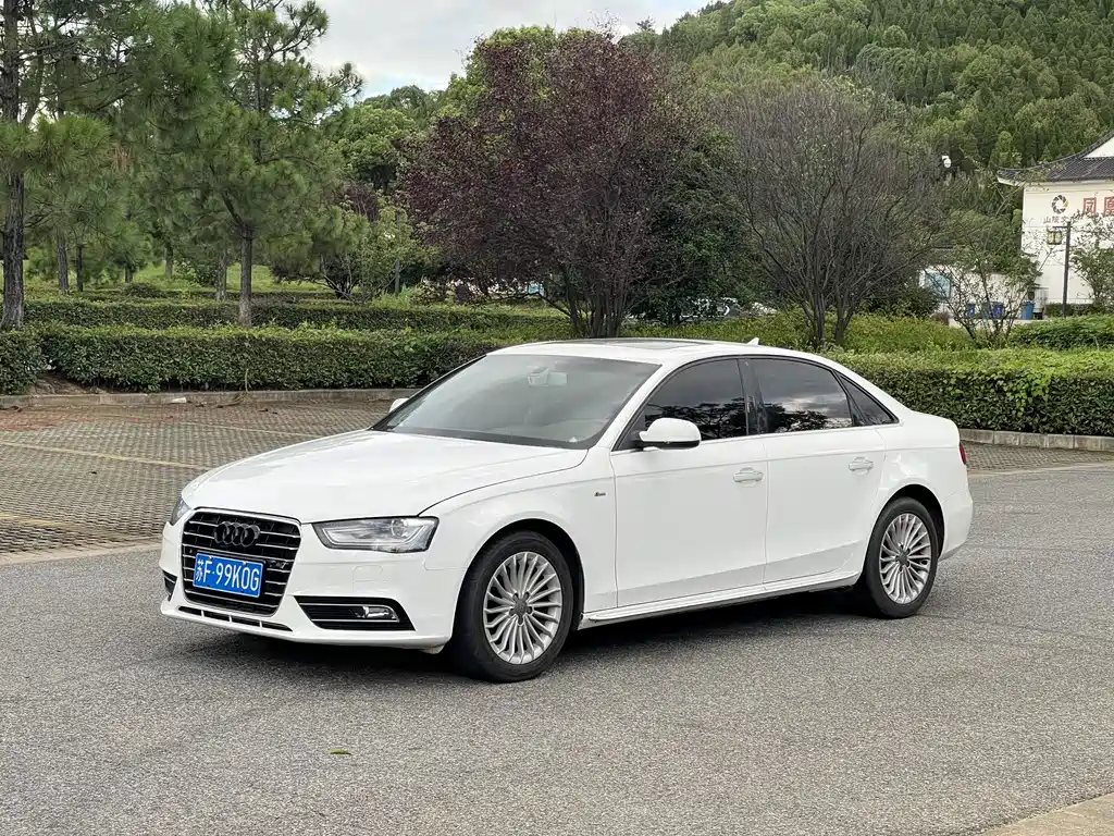 Audi A4L 2016 — фото 1