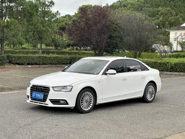 Audi A4L 2016