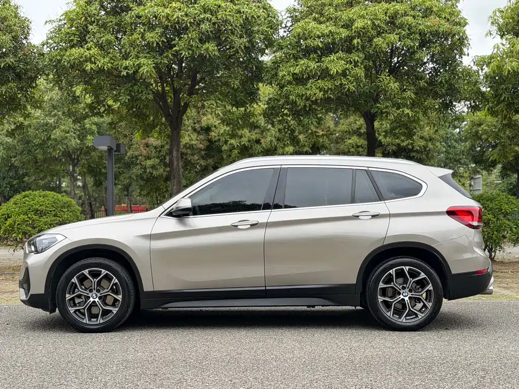 BMW X1 2021 — фото 24