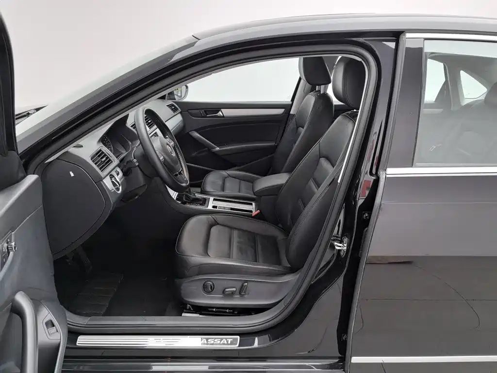 Volkswagen Passat 2015 — фото 10