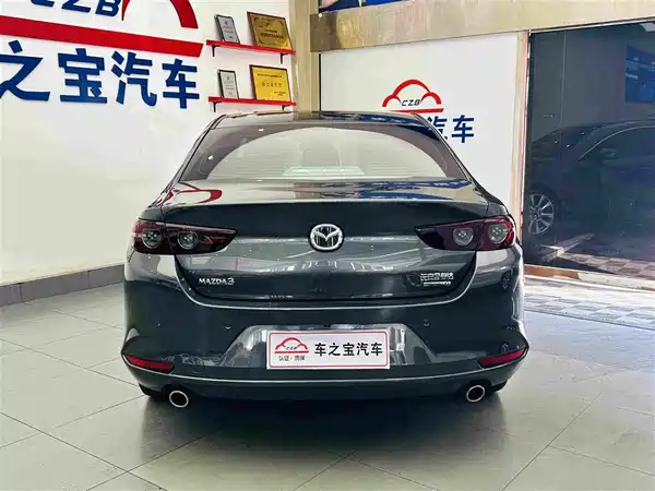 Mazda 3 Axela 2021