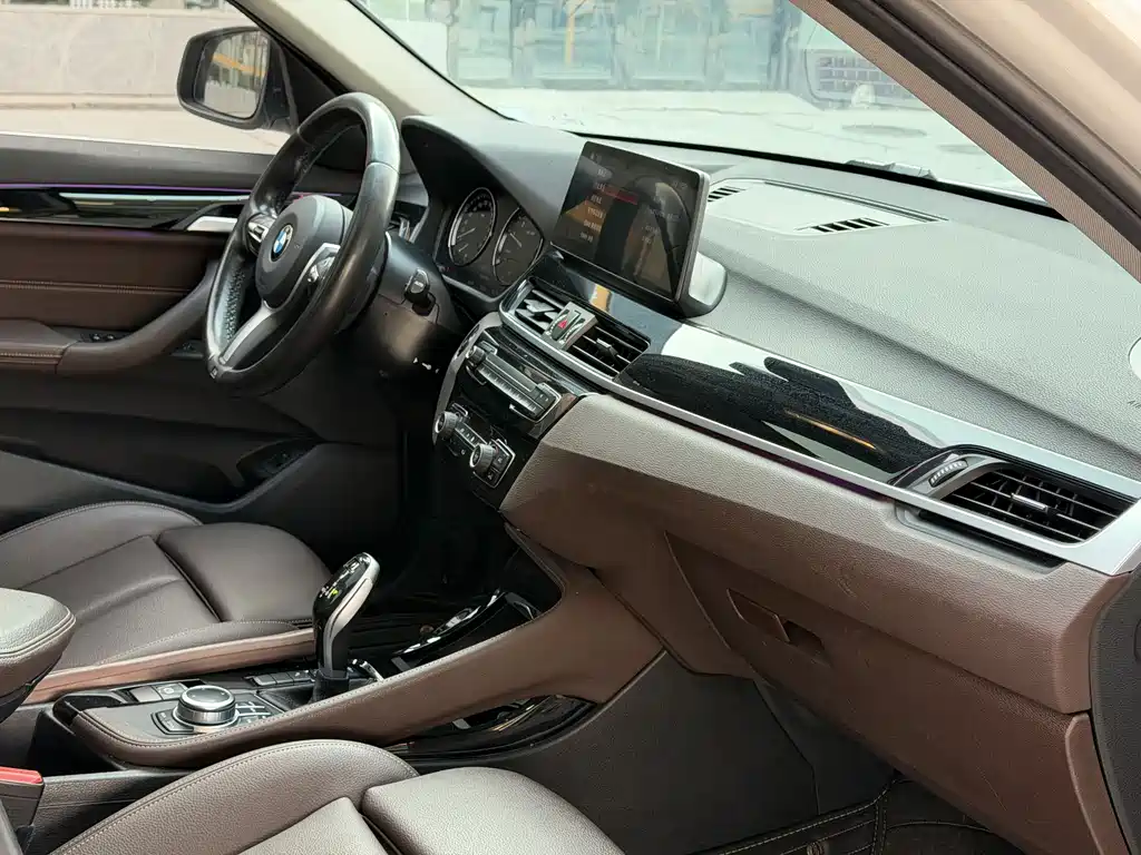 BMW X1 2019 — фото 12