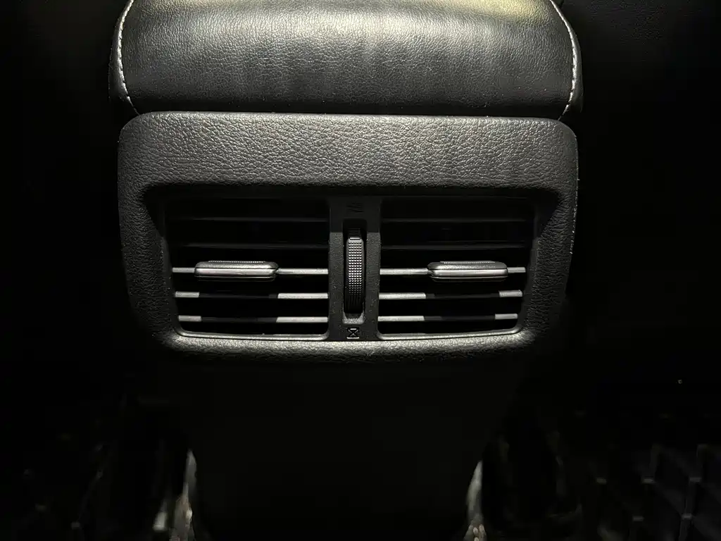 Nissan Sylphy 2021 — фото 17
