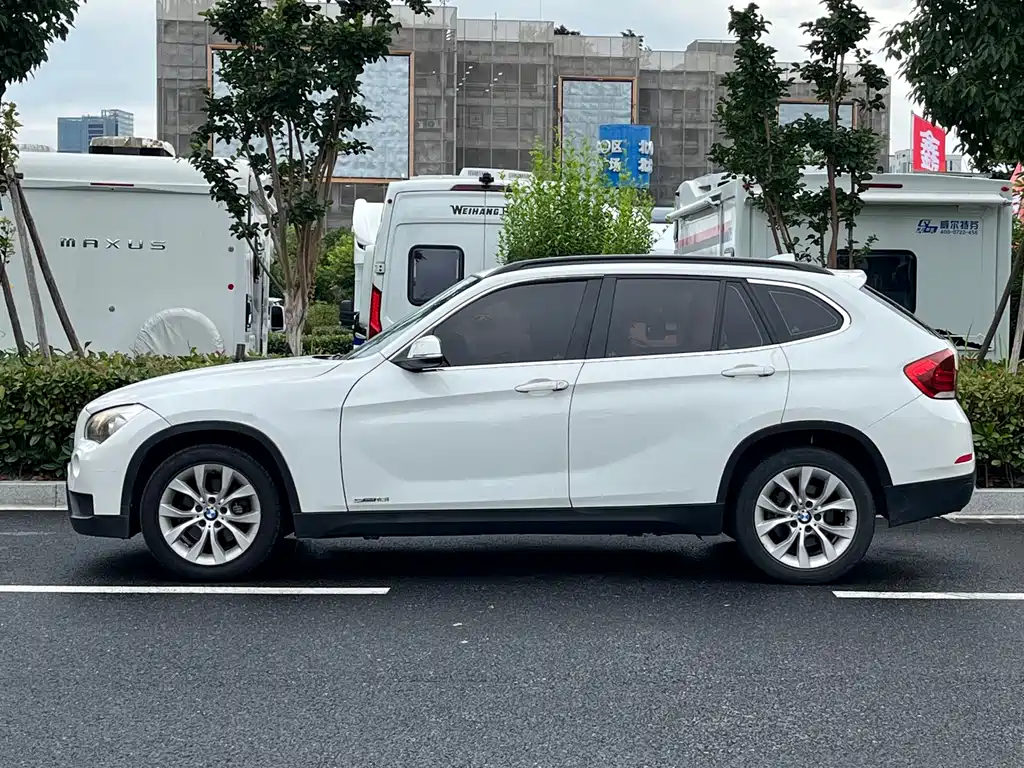 BMW X1 2013 — фото 3