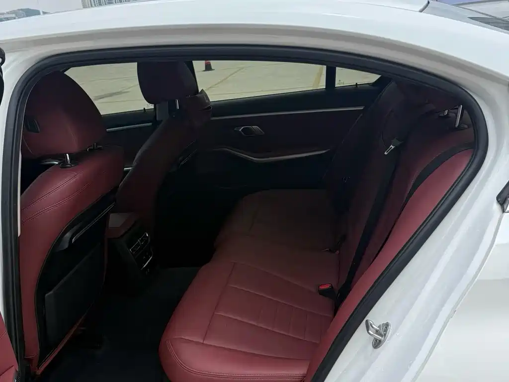 BMW 3 Series 2021
