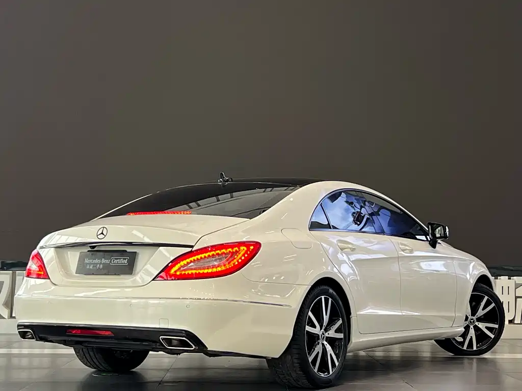 Mercedes-Benz CLS 2014 — фото 10