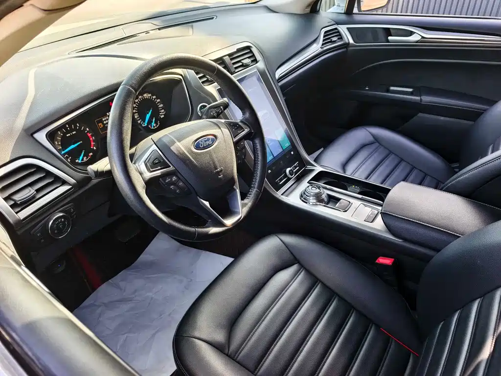 Ford Mondeo 2021 — фото 10
