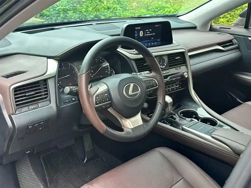 Lexus RX 2022 — фото 8
