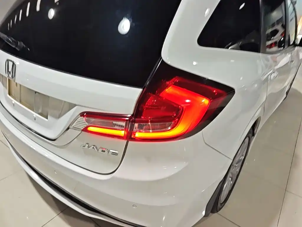 Honda Jade 2019 — фото 8
