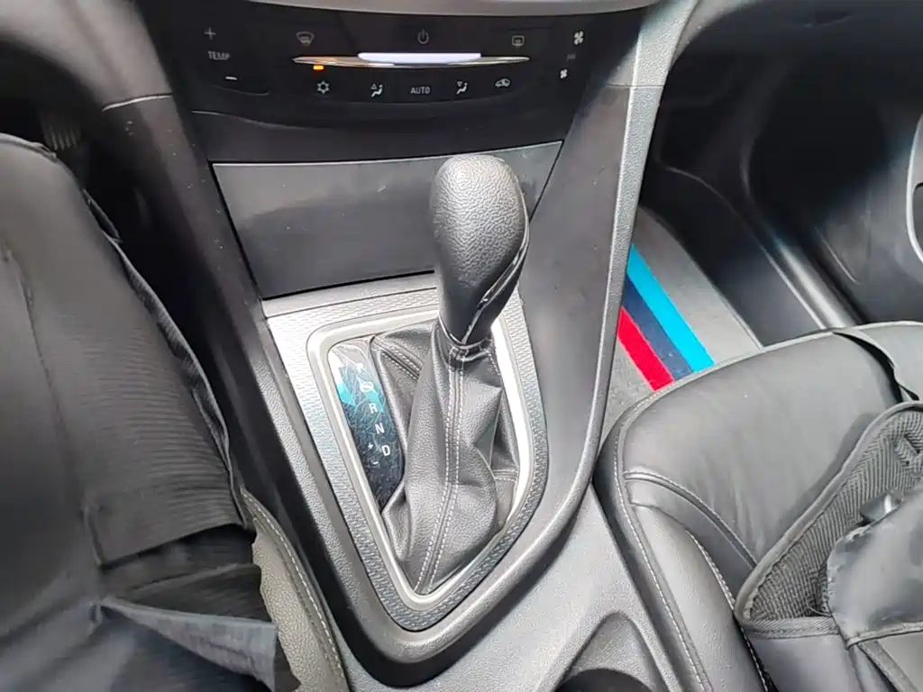 Buick Excelle 2019 — фото 14