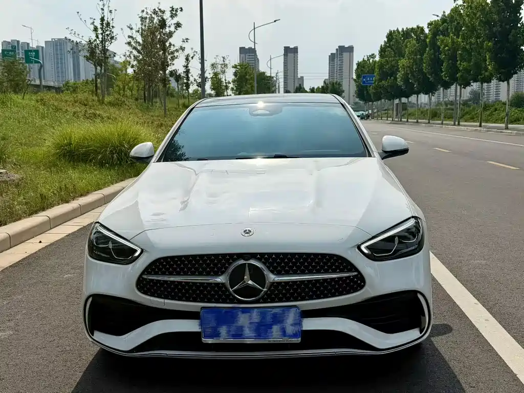 Mercedes-Benz C-Class 2025