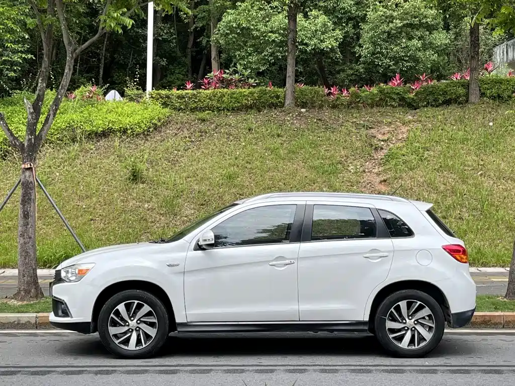 Mitsubishi ASX 2017 — фото 3