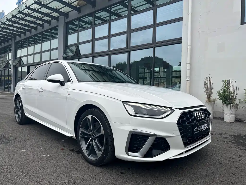 Audi A4L 2023 — фото 3