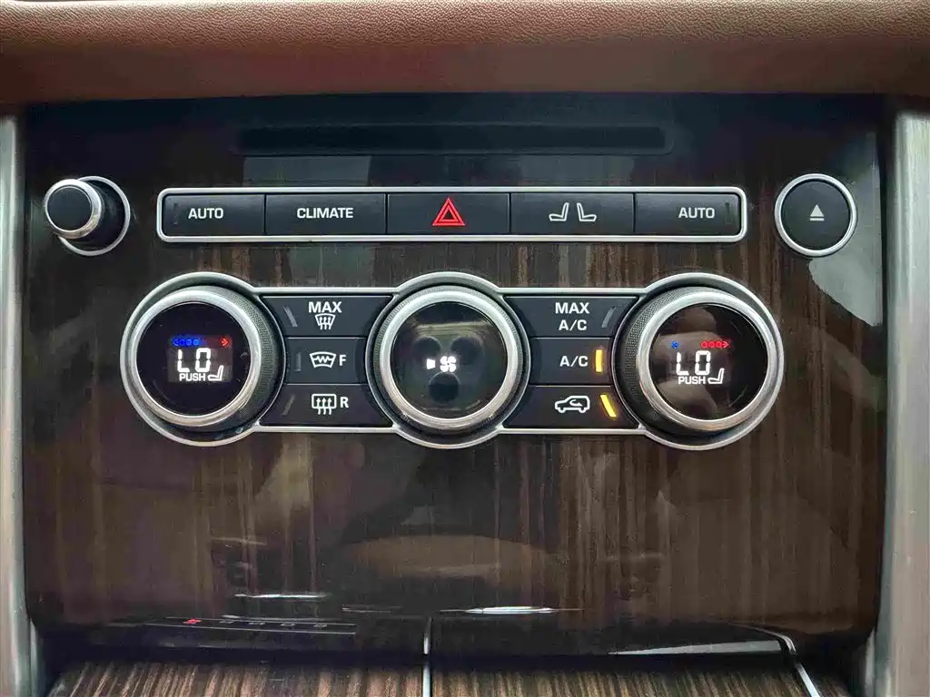 Land Rover Range Rover 2017 — фото 14