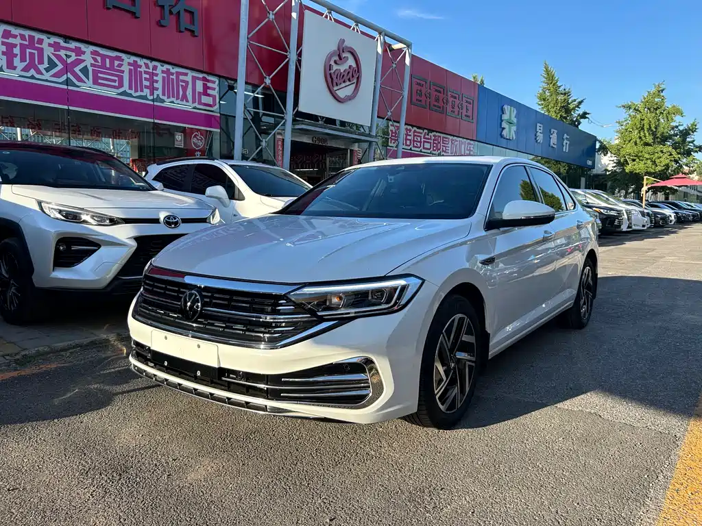 Volkswagen Sagitar 2025