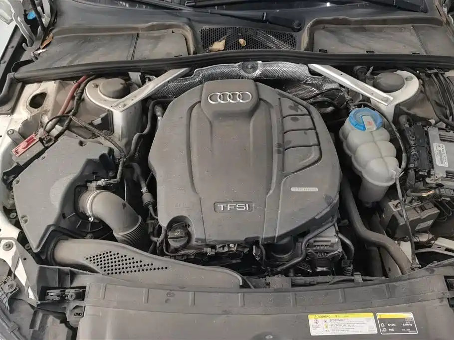 Audi A4L 2018 — фото 10