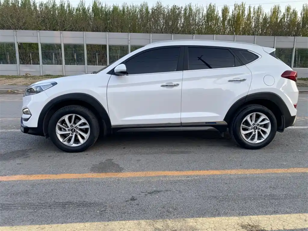 Hyundai Tucson 2016 — фото 22
