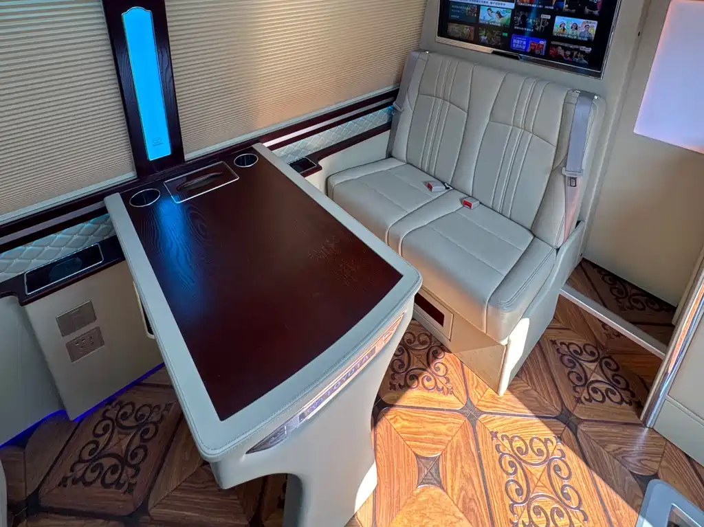 Toyota Coaster 2020 — фото 14