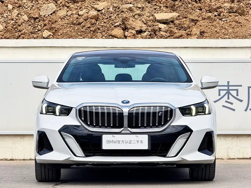 BMW i5 2024 — фото 2