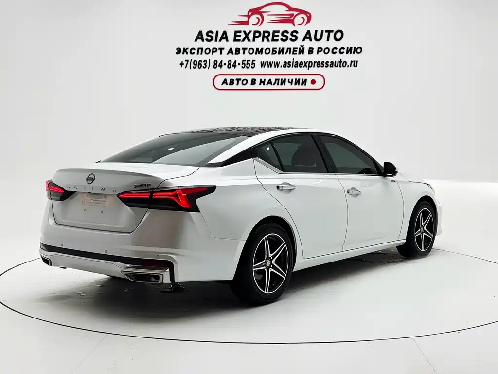 Nissan Teana 2024