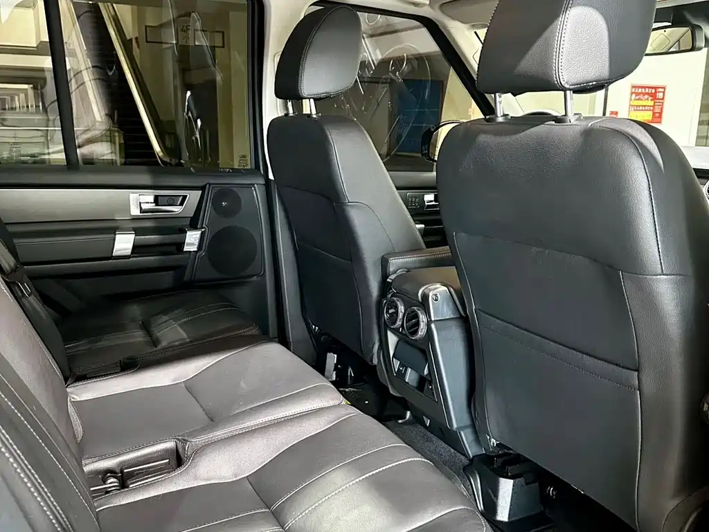 Land Rover Discovery 2016
