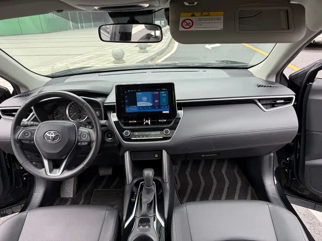 Toyota Corolla Cross 2022 — фото 11