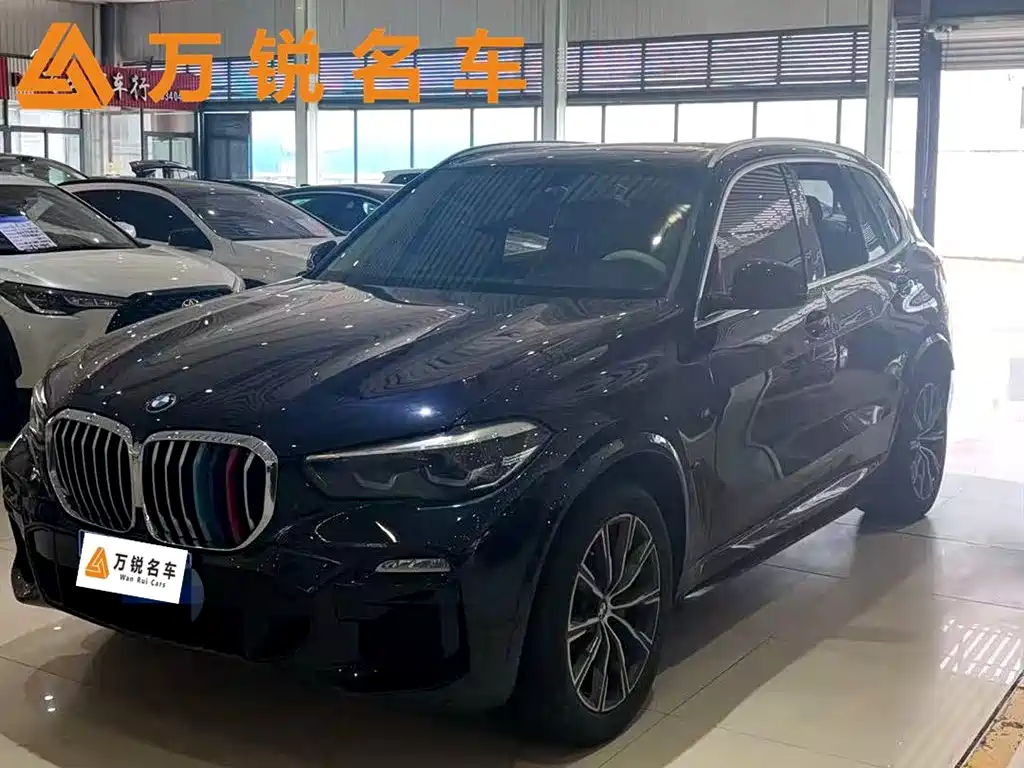 BMW X5 2021 — фото 1