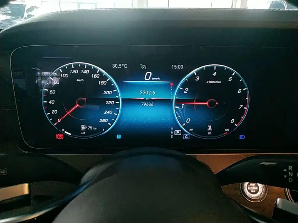 Mercedes-Benz E-Class 2023 — фото 12