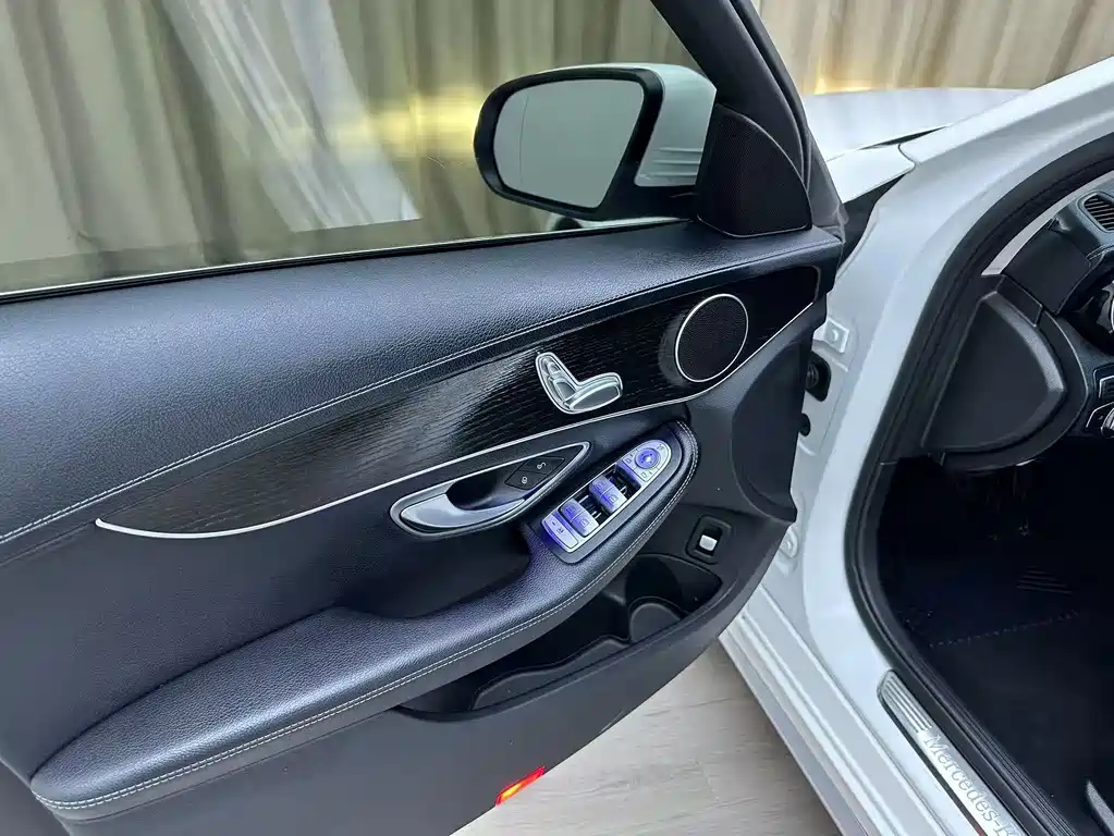 Mercedes-Benz C-Class 2022 — фото 17