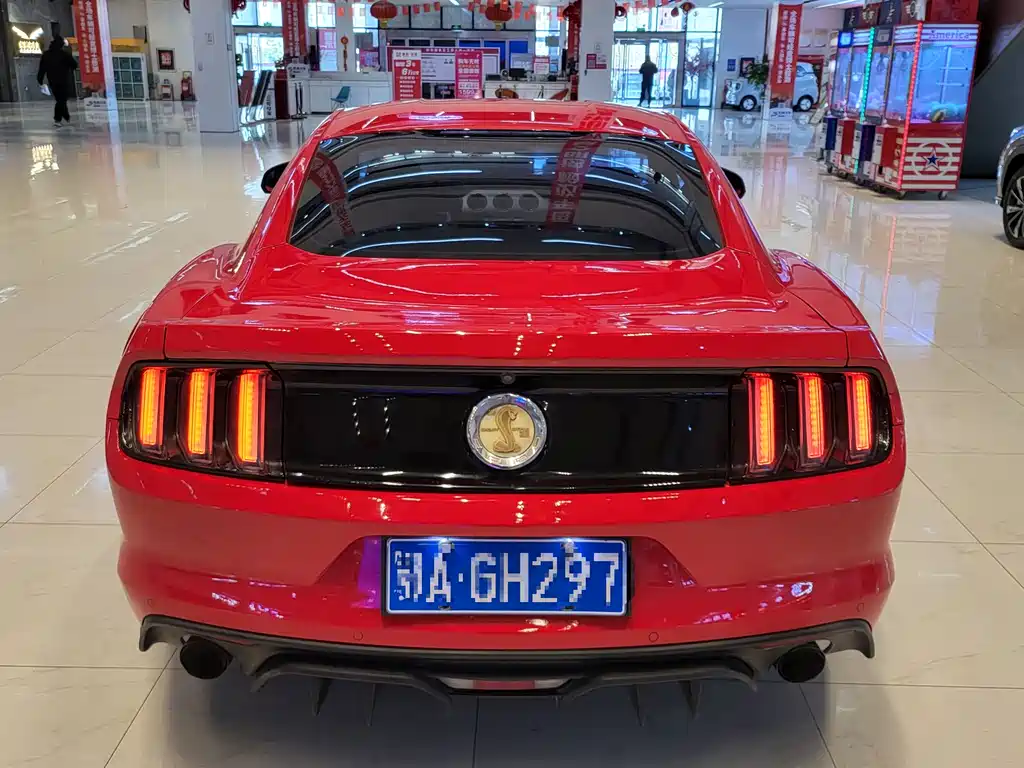 Ford Mustang 2016 — фото 15