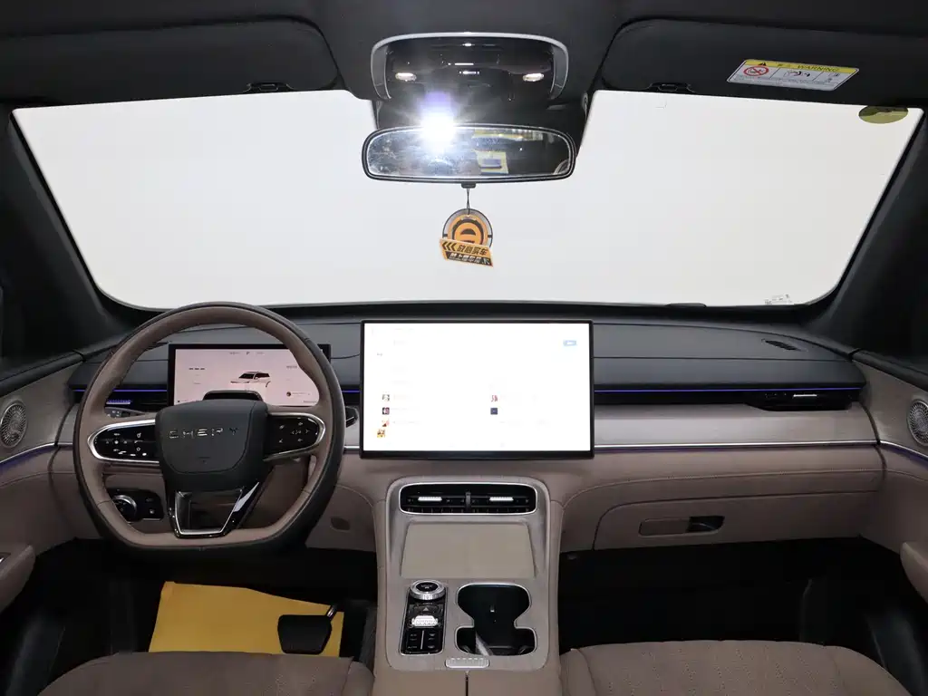 Chery Tiggo 8 PLUS C-DM 2025 — фото 18
